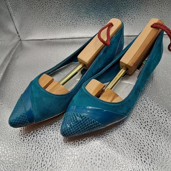 White House Black Market Bluish Green Flats Women's Size 6 - Picture 3 of 8